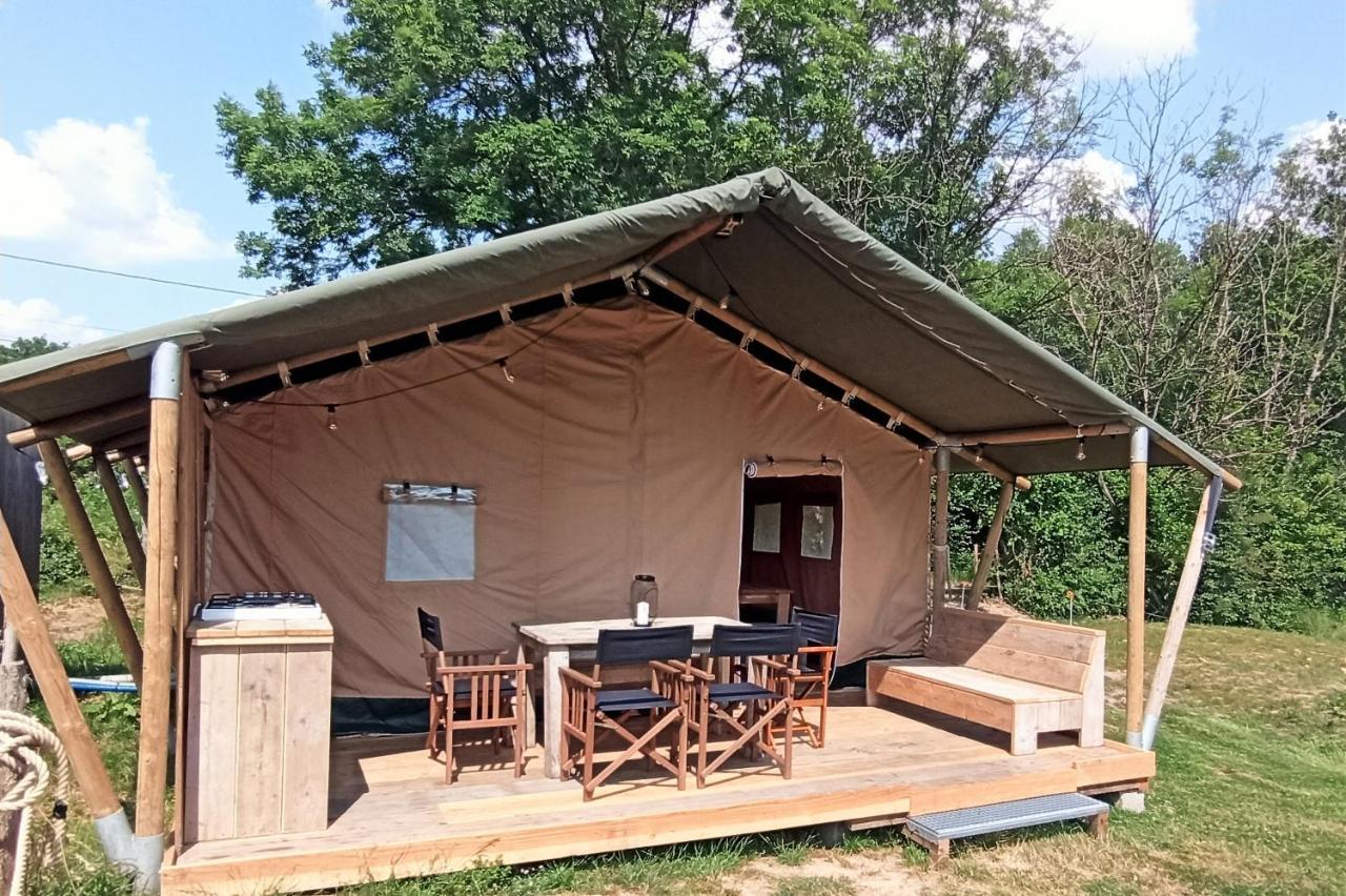 Le Lodge De La Chouette Quarré-les-Tombes 外观 照片